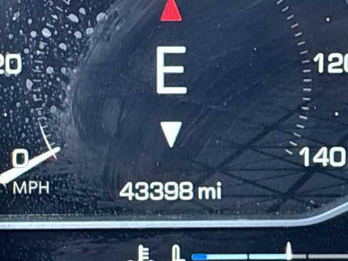 Certified 2024 GMC Sierra 2500 AT4 w/ Technology Package image 12