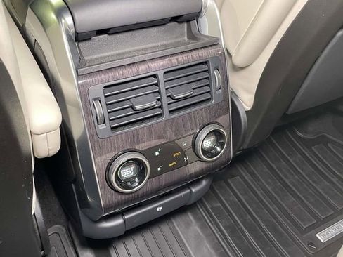 Used 2019 Land Rover Range Rover Sport Supercharged image 25
