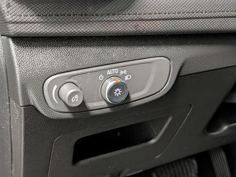 Certified 2024 Chevrolet TrailBlazer LT w/ LT Cold Weather Package FWD image 15