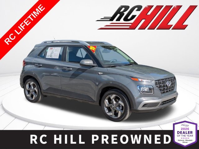 Used 2025 Hyundai Venue SEL FWD image 1
