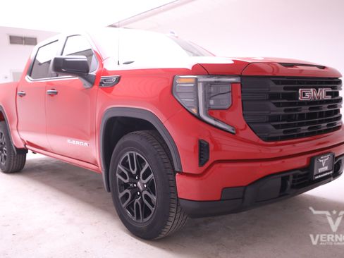 New 2026 GMC Sierra 1500 Pro w/ Graphite Edition image 7