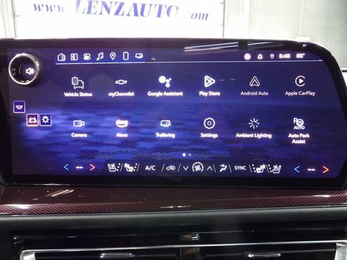 Used 2025 Chevrolet Traverse RS w/ LPO, Floor Liner Package AWD/4WD image 27