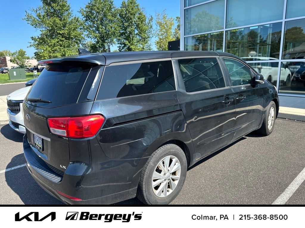 Used 2018 Kia Sedona LX FWD image 5