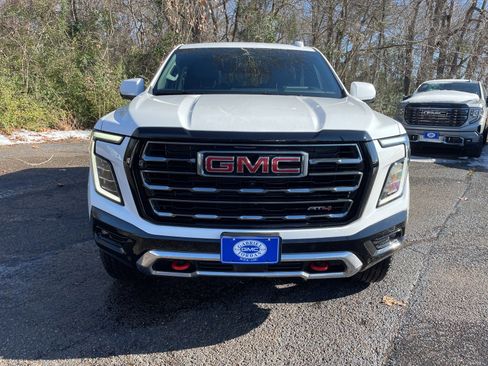 Used 2025 GMC Yukon AT4 w/ AT4 Premium Plus Package image 8