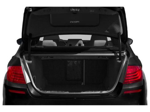 Used 2015 BMW M5 RWD image 13