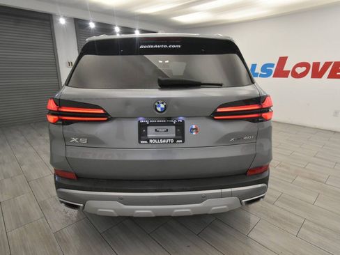 Used 2024 BMW X5 xDrive40i w/ Premium Package AWD/4WD image 4