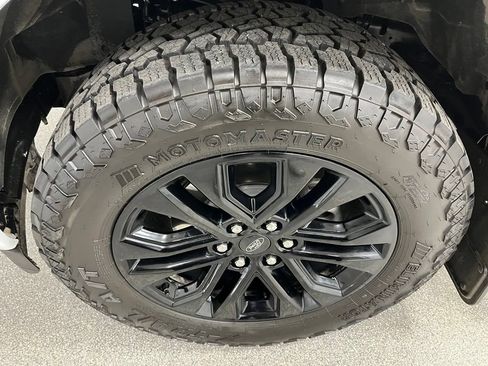 Used 2025 Ford F150 Lariat AWD/4WD image 15