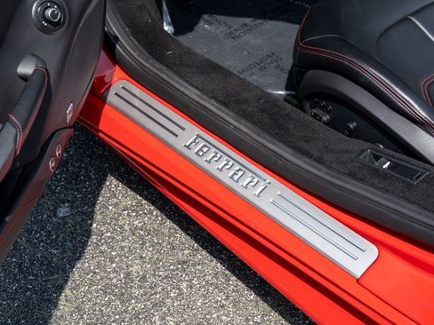 Used 2018 Ferrari 488 Spider RWD image 29