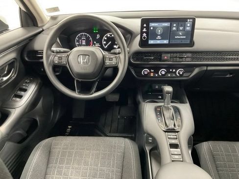 Certified 2026 Honda HR-V LX image 13
