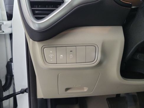 Used 2023 Kia Soul LX FWD image 15