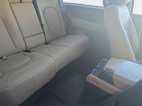 Used 2025 Land Rover Defender 90 S image 11