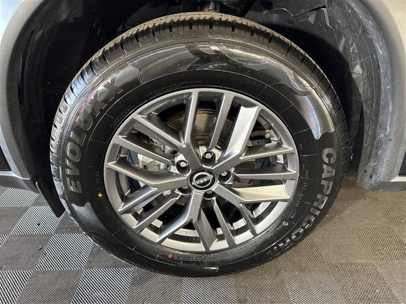 Used 2024 Nissan Rogue S AWD/4WD image 30