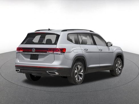 Used 2026 Volkswagen Atlas SE AWD/4WD image 2