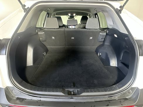 Used 2025 Toyota RAV4 XLE image 29