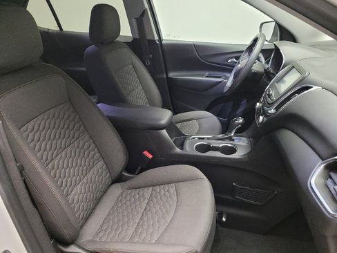 Used 2018 Chevrolet Equinox LT FWD image 21
