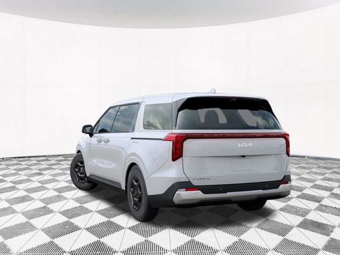 New 2026 Kia Carnival LX FWD image 5