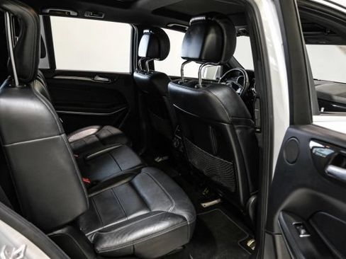 Used 2017 Mercedes-Benz GLS 550 4MATIC image 39