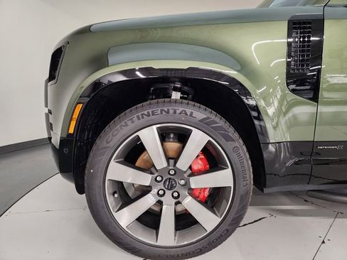 New 2026 Land Rover Defender 110 X AWD/4WD image 11