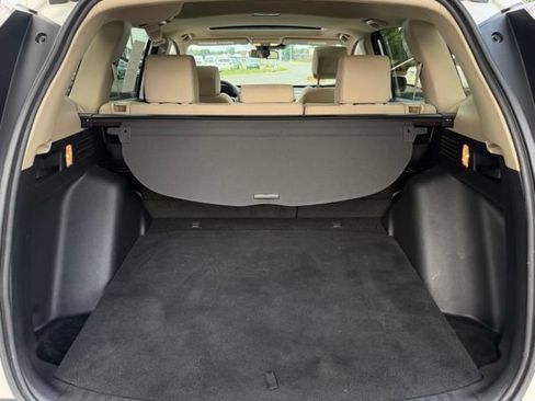 Used 2017 Honda CR-V EX image 7