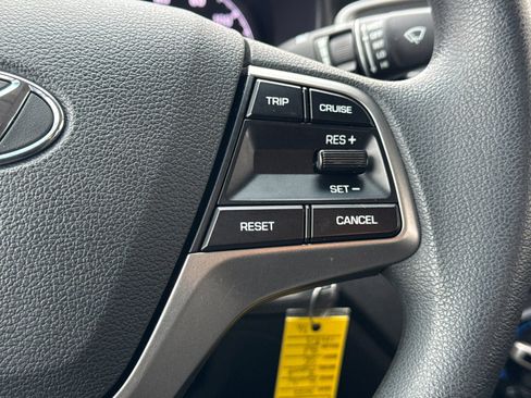 Used 2022 Hyundai Accent SE image 24