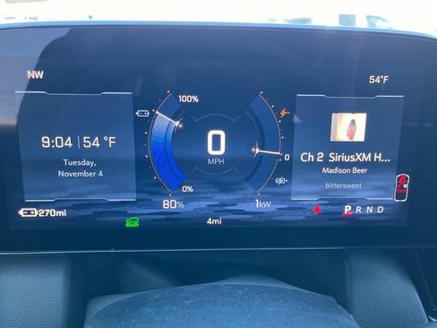 New 2026 Chevrolet Equinox EV LT image 32