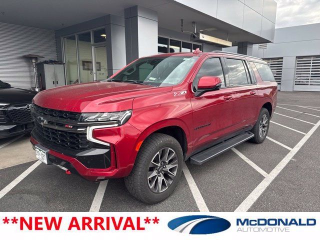 Used 2021 Chevrolet Suburban Z71 w/ Z71 Signature Package AWD/4WD image 1