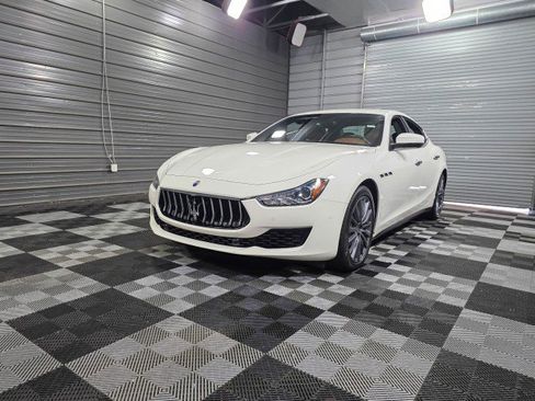 Used 2020 Maserati Ghibli S Q4 AWD/4WD image 42