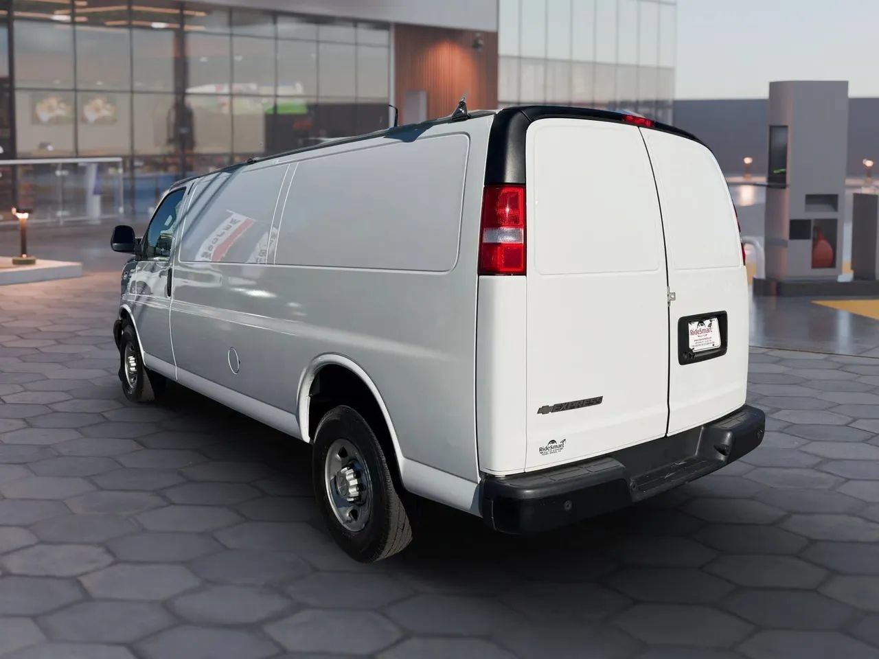 Used 2023 Chevrolet Express 2500 Extended w/ Driver Convenience Package RWD image 8