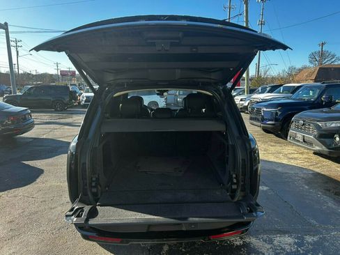 Used 2023 Land Rover Range Rover SE image 15