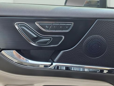 Used 2024 Lincoln Corsair Grand Touring w/ Equipment Group 301A image 15