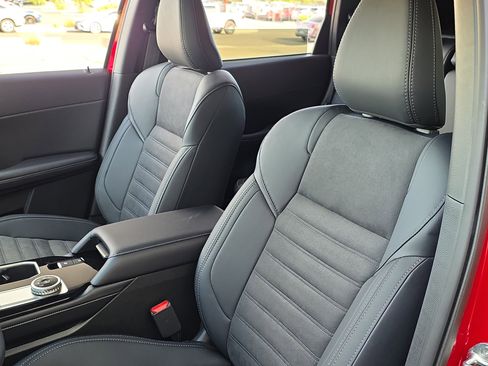 New 2026 Mitsubishi Outlander SE FWD image 13