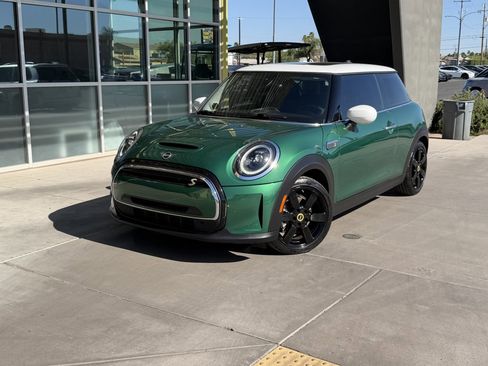 Used 2023 MINI Cooper SE FWD image 2