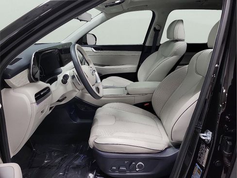 Used 2025 Hyundai Palisade Calligraphy FWD image 11