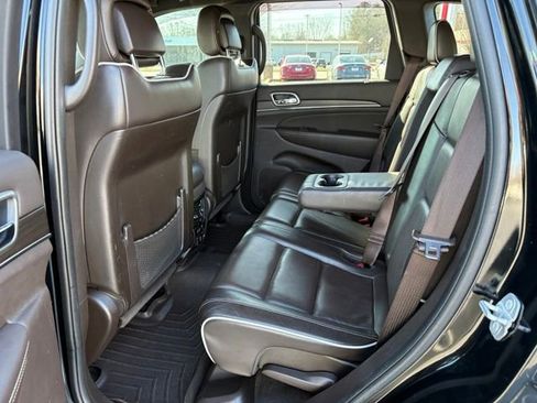 Used 2018 Jeep Grand Cherokee Overland image 21