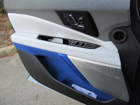 New 2026 Cadillac Optiq Sport 1 image 26