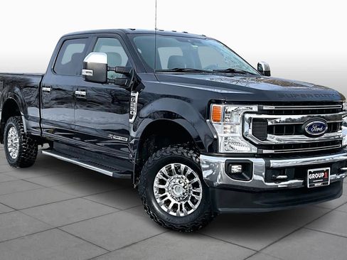 Used 2020 Ford F250 XLT w/ XLT Premium Package image 2