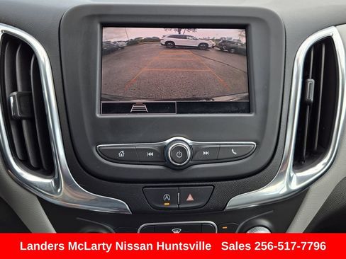 Used 2022 Chevrolet Equinox LS AWD/4WD image 19