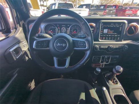 Used 2022 Jeep Gladiator Mojave w/ LED Lighting Group image 17