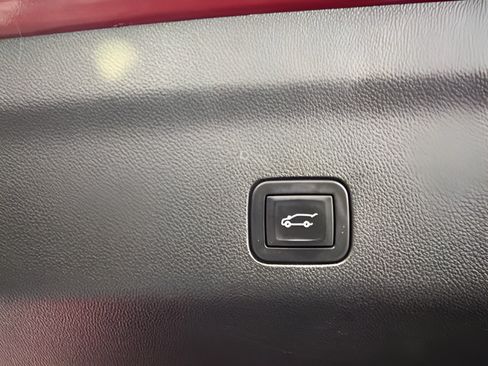 Used 2021 Chevrolet Tahoe Z71 AWD/4WD image 37