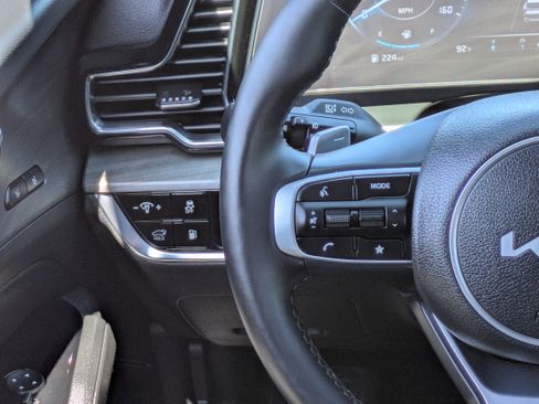 Certified 2025 Kia Sportage X-Line Prestige image 23