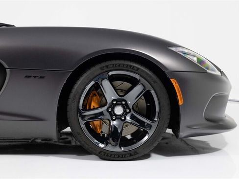 Used 2014 SRT Viper GTS RWD image 13
