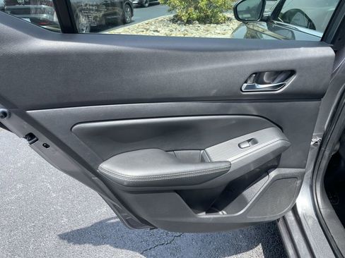 Used 2020 Nissan Altima 2.5 S FWD image 20