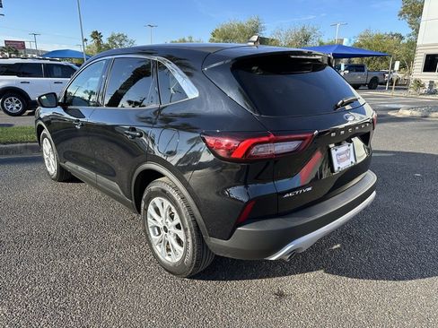 Used 2023 Ford Escape Active image 4