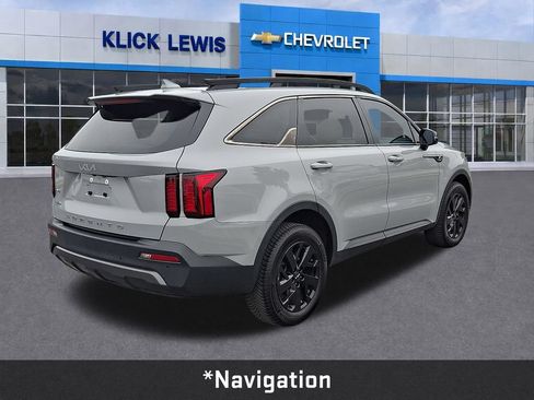Used 2022 Kia Sorento S w/ Panoramic Sunroof Package AWD/4WD image 8