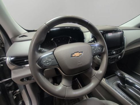 Used 2019 Chevrolet Traverse LT image 12
