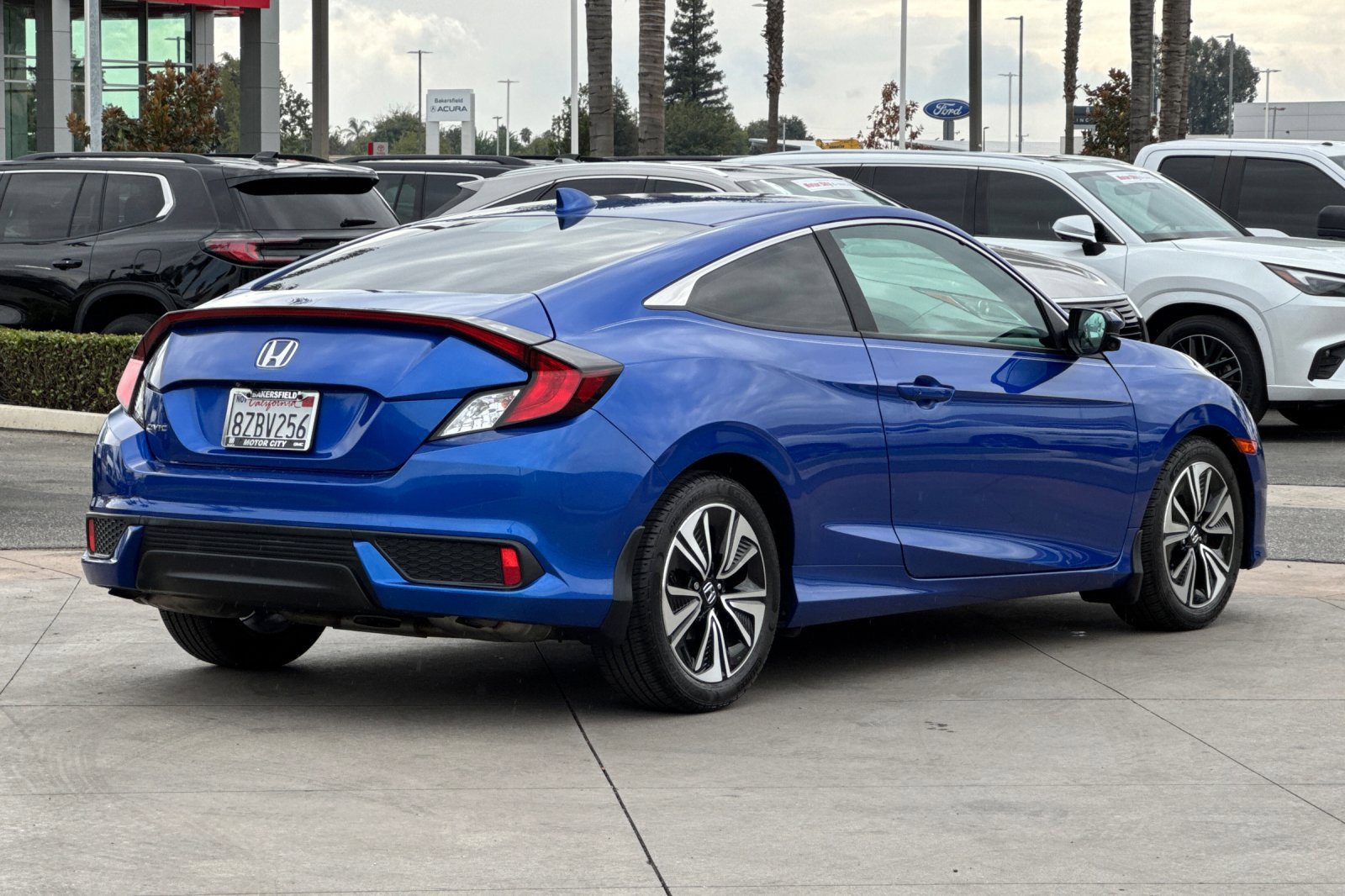 Used 2018 Honda Civic EX-L image 4