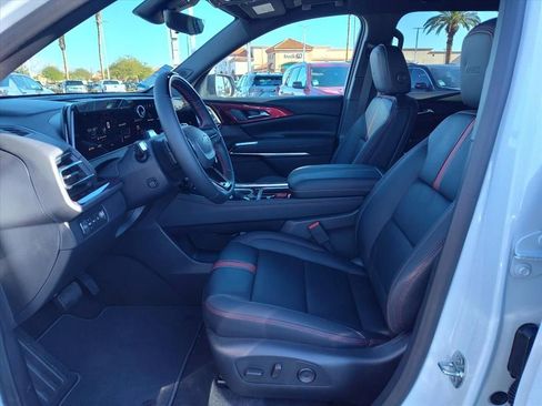 New 2026 Chevrolet Traverse RS image 6