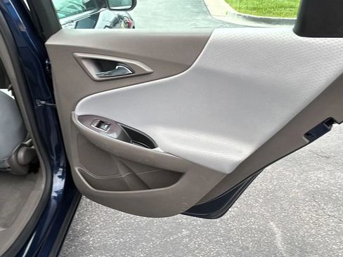 Used 2021 Chevrolet Malibu LT image 13