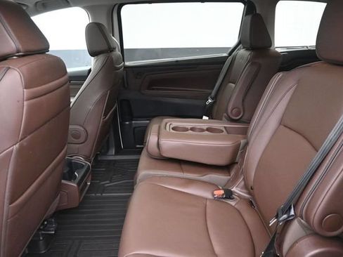 Used 2025 Honda Odyssey Touring image 17