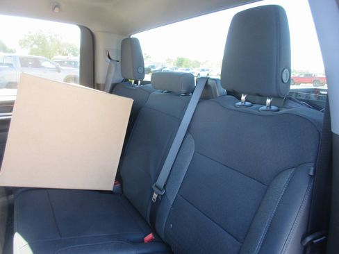 New 2026 GMC Sierra 3500 SLE w/ SLE Value Package image 17